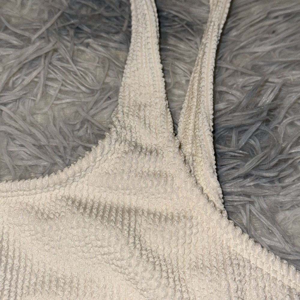 Good American Ribbed One-Shoulder Bikini Top - Picture 3 of 4